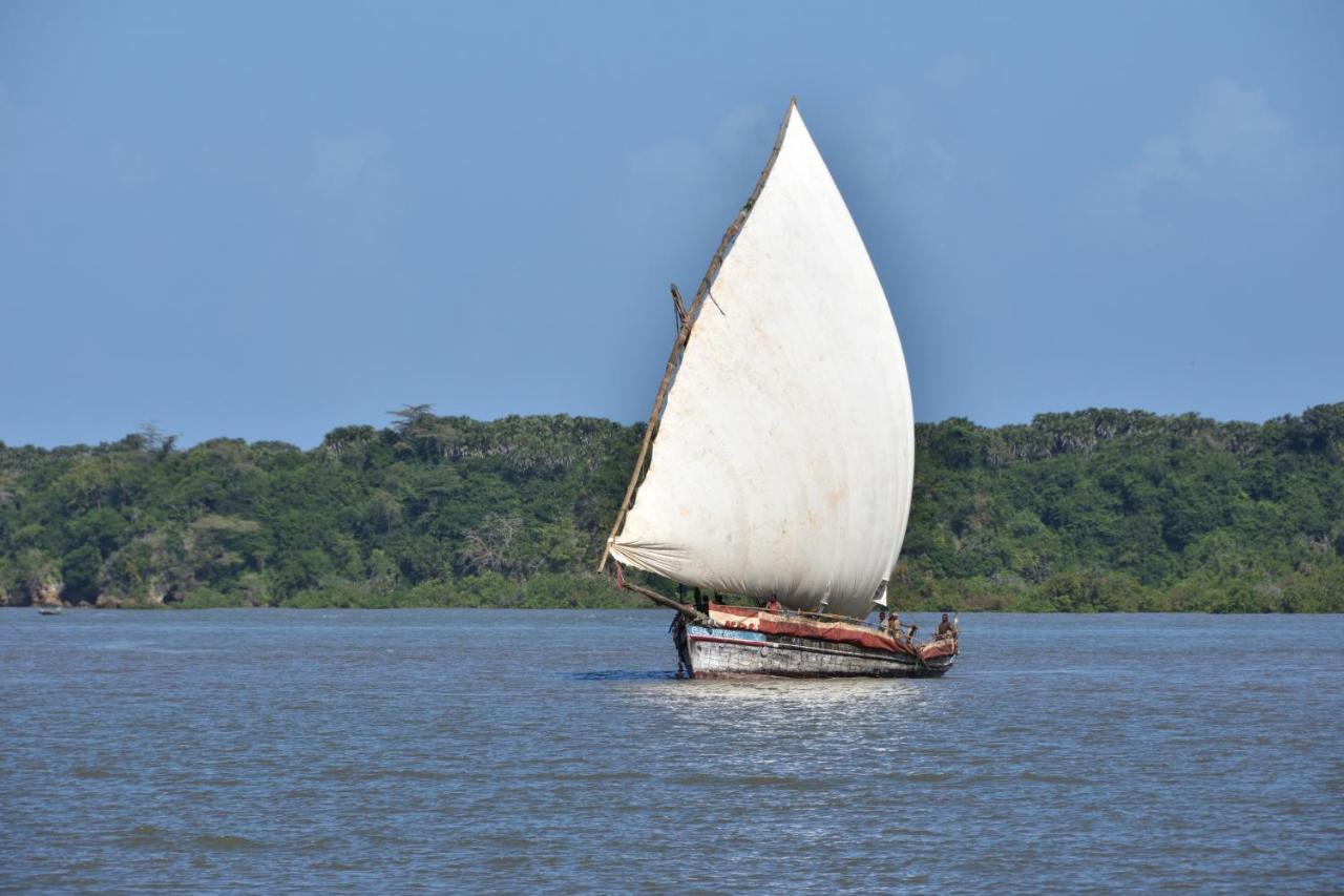 Bahari Pori Resort Pangani Luaran gambar